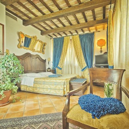 Le Gole Ristorante & Resort Celano Kamer foto