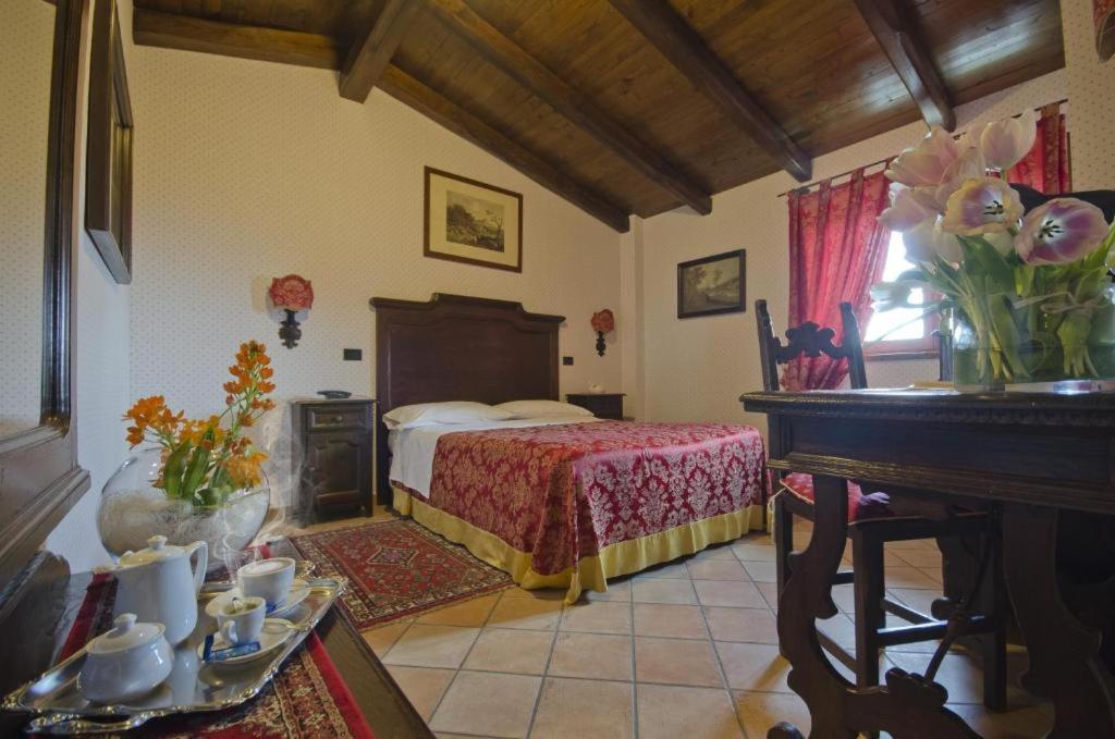 Le Gole Ristorante & Resort Celano Buitenkant foto