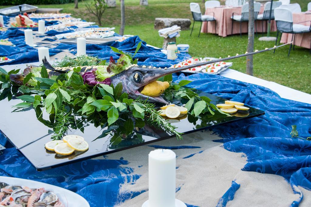 Le Gole Ristorante & Resort Celano Buitenkant foto