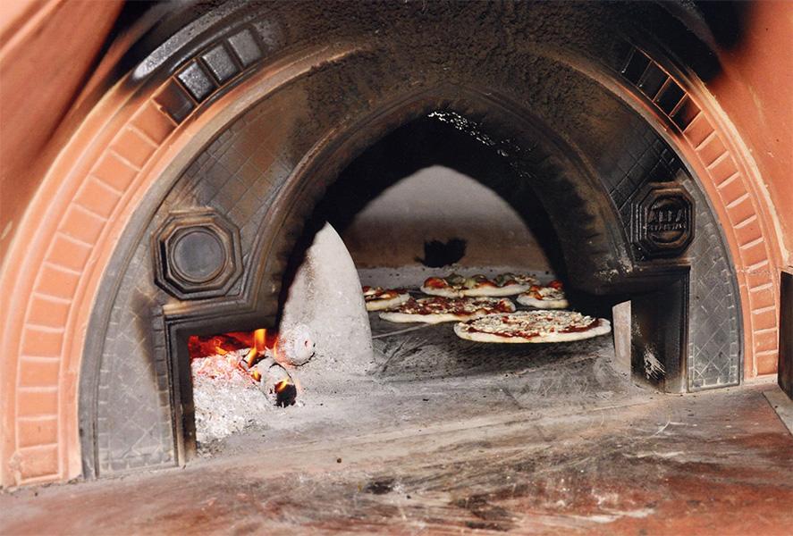Le Gole Ristorante & Resort Celano Buitenkant foto